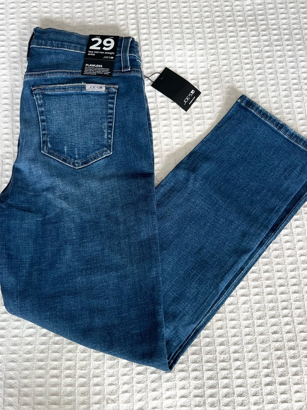 Joe’s Jeans Lara mid rise straight ankle lightly distressed NWT size 29